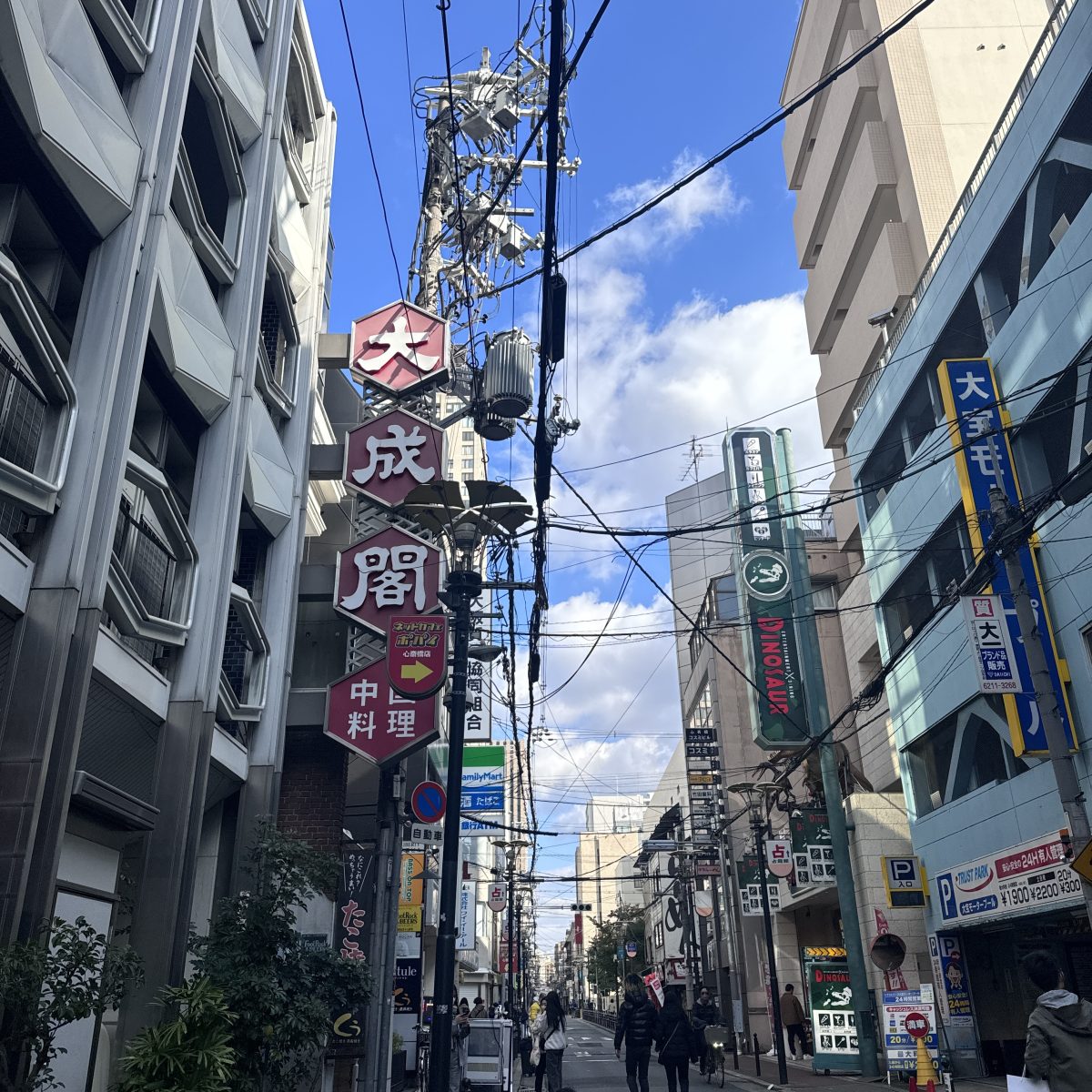 BASS ON TOP 東心斎橋店