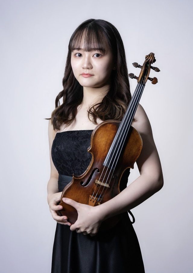 岸 菜月