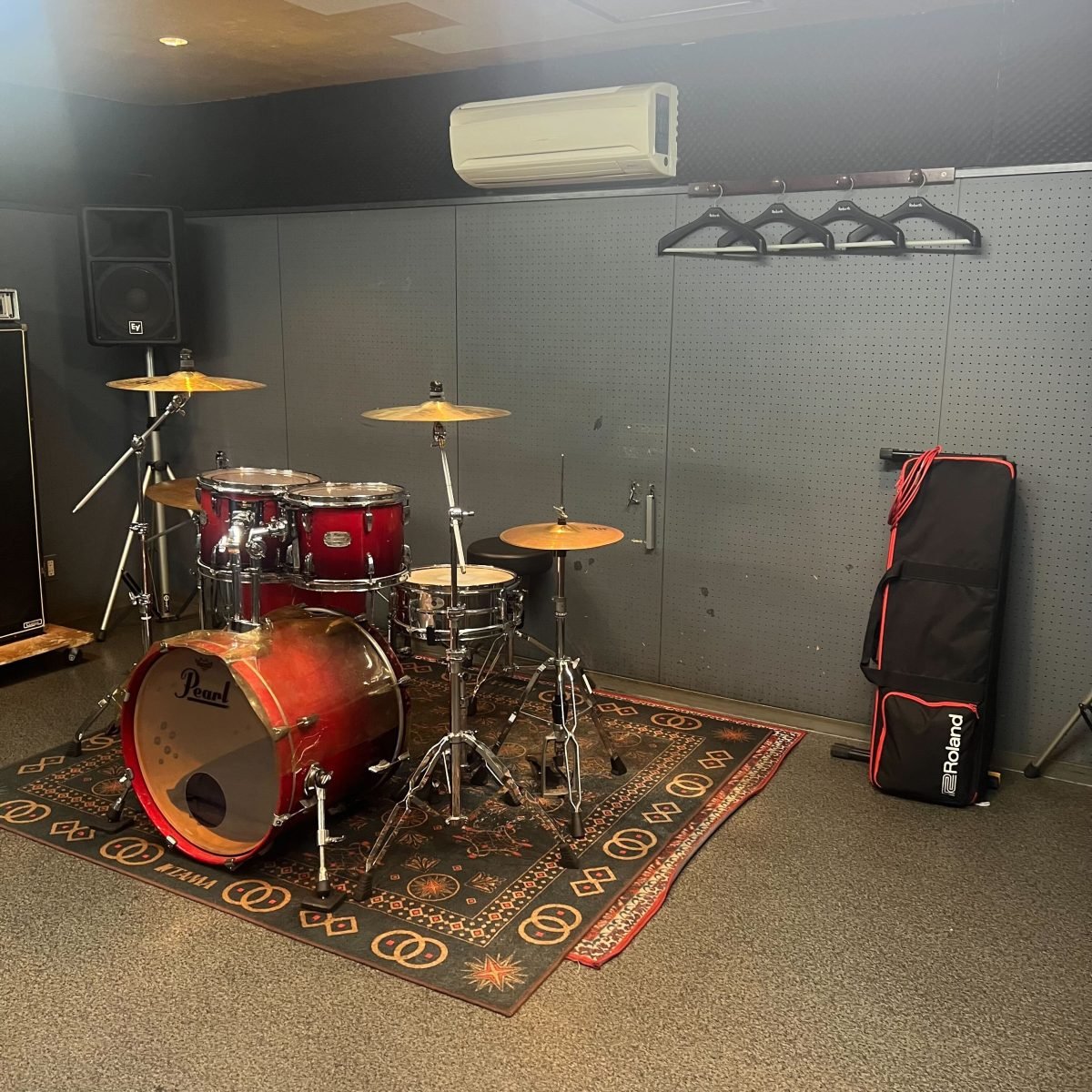 STUDIO LIFE