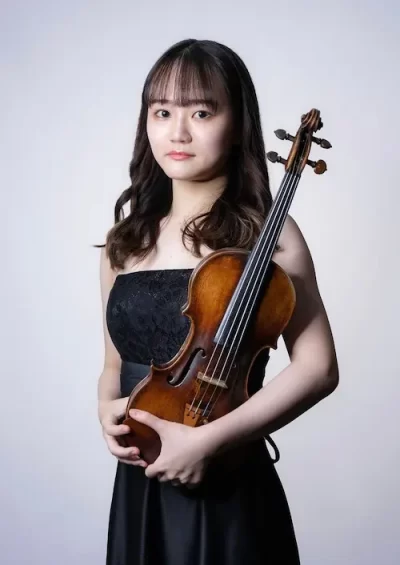 岸 菜月