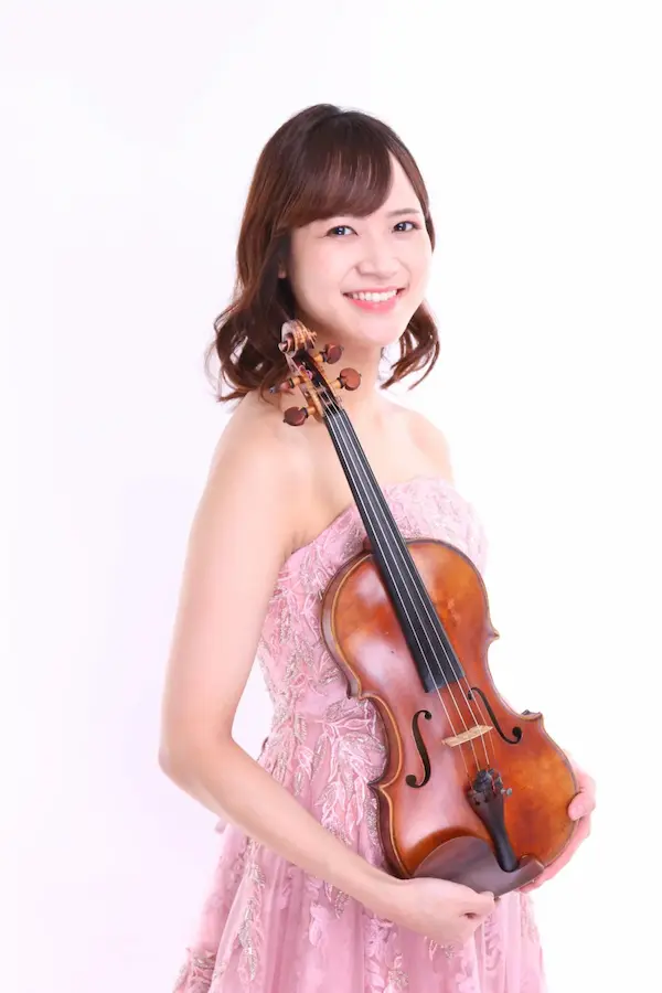二上 りか子