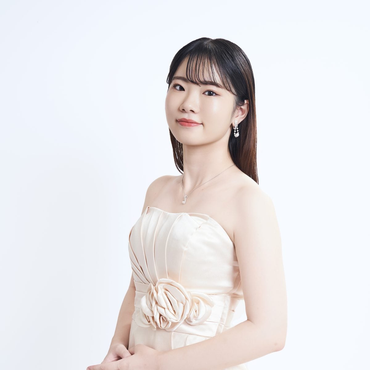 峰尾 知里