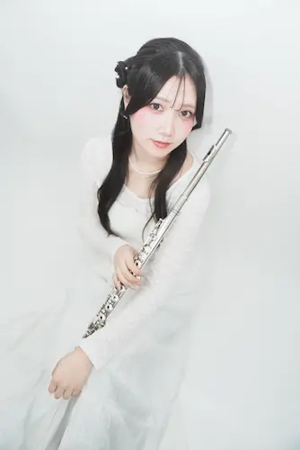 小林 寧音